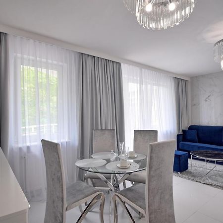 Crystal Apartament 80M Od Plazy, Przy Latarni Morskiej Apartment Колобжег Екстериор снимка